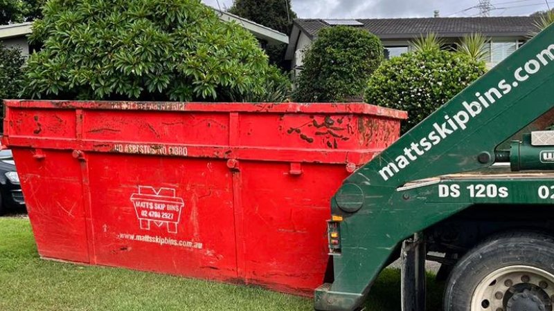 Large Skip Bin Hire for Residential and Commercial Needs